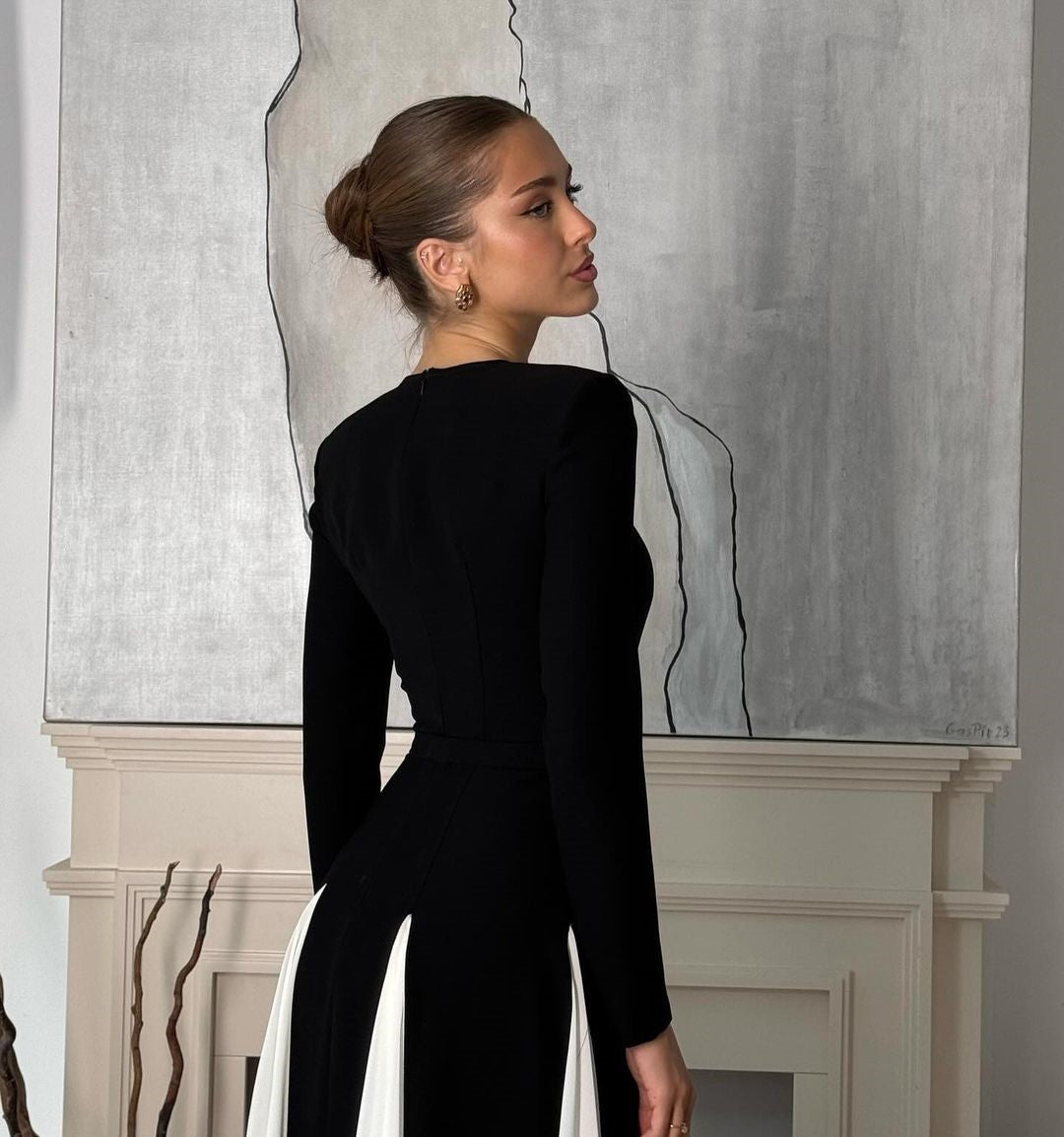 Aleesha Dress: Timelessly Chic