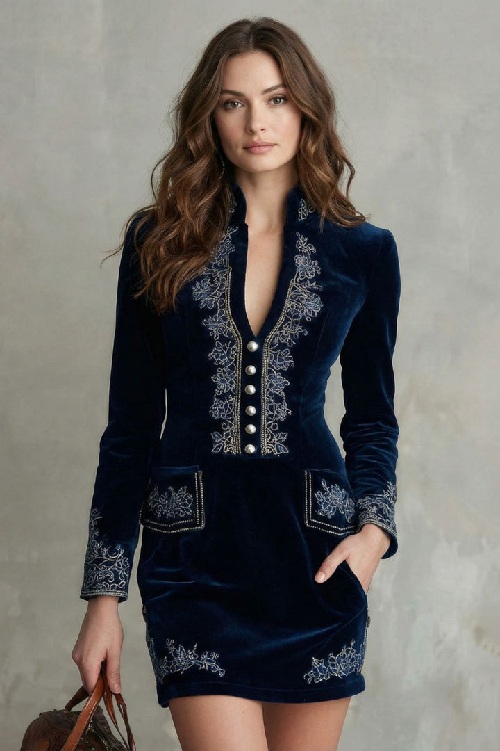 Élarine – Embroidered Velvet Elegance – Fitted Mini Dress