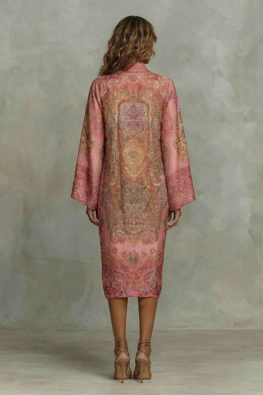Marélienne – Baroque Floral Motif – Kimono Midi Dress