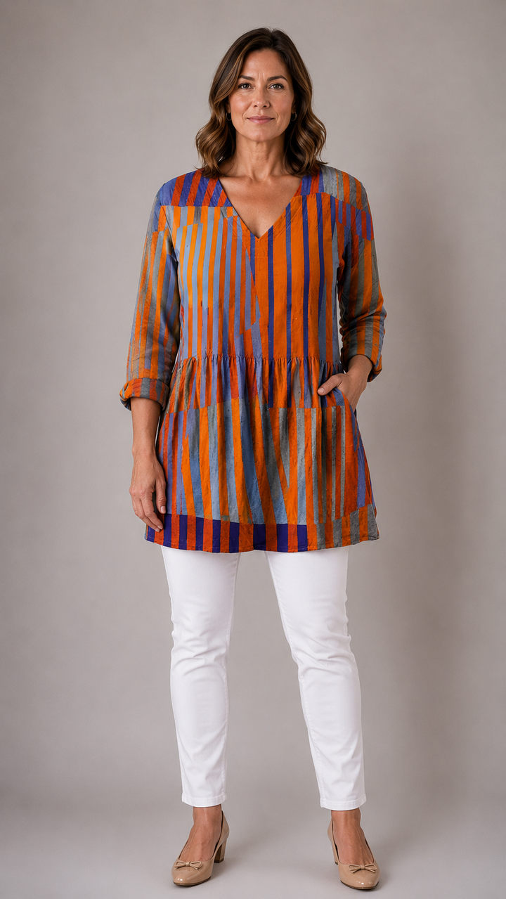 Amaia | Long Blouse With V-Neck