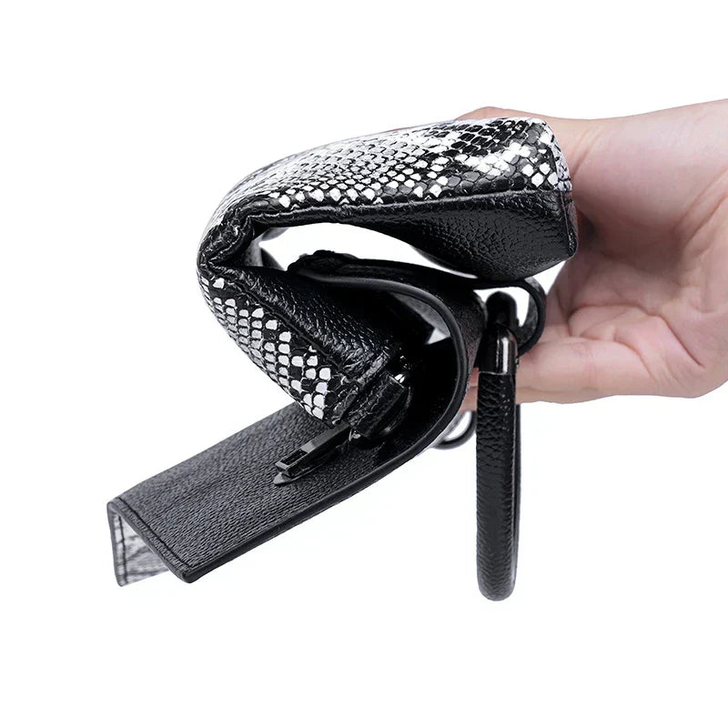 CELINE | STRUCTURED BLACK HANDBAG